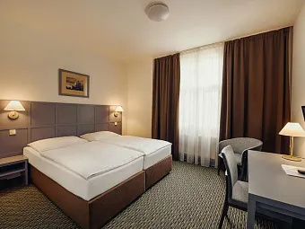 Отель CENTRAL 3*