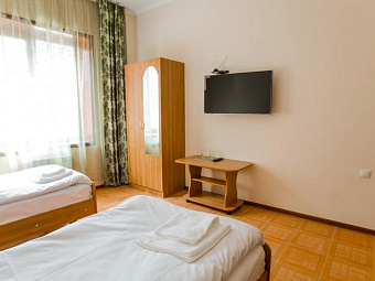 КОРОНА 3*
