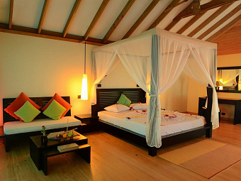 CANAREEF RESORT MALDIVES (HERATHERA ISLAND RESORT) 4*