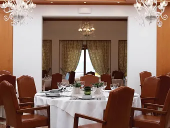 Отель SERITA BEACH HOTEL 5*