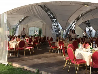 FORESTA FESTIVAL PARK 4*, Подмосковье. Банкет в летних шатрах.