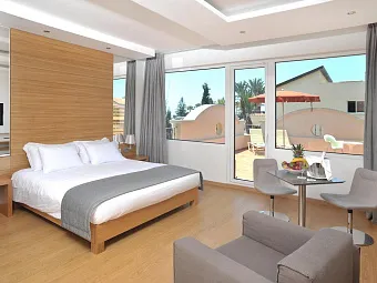 Отель NAPA PLAZA 4*