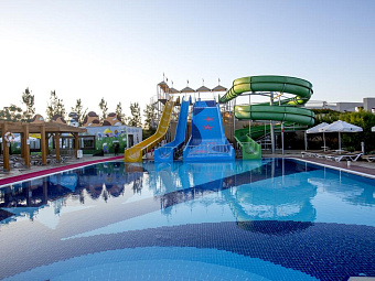 FAME RESIDENCE LARA & SPA 5*