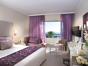  Отель LOUIS IMPERIAL BEACH 4*