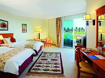 Отель AMWAJ BLUE BEACH RESORT & SPA 5*