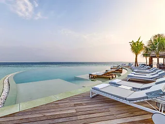 HURAWALHI ISLAND RESORT 5*