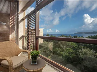 MANGROVE TREE RESORT YALONG BAY 5*