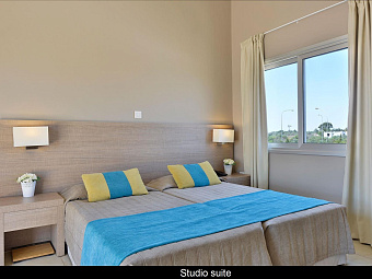 MAKRONISOS VILLAGE 3*
