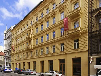 Отель MANES 4*