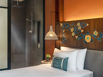 Deluxe Pool Access Room