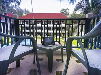  Отель AMORA BEACH RESORT PHUKET 4*, Таиланд, Пхукет. 