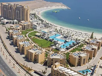 Отель DOUBLETREE BY HILTON RESORT & SPA MARJAN ISLAND 5*