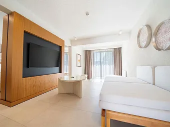 THE NORM COLLECTION DOOR'A 5*