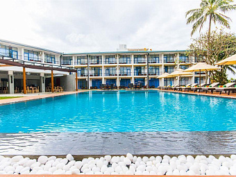 CAMELOT BEACH HOTEL 3*