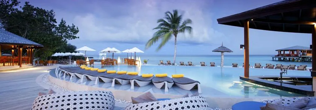 Отель CENTARA RAS FUSHI RESORT & SPA 4*, Мальдивы, Мале. 