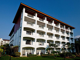 Отель PINNACLE GRAND JOMTIEN PATTAYA 4*