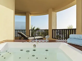 Jacuzzi Suite