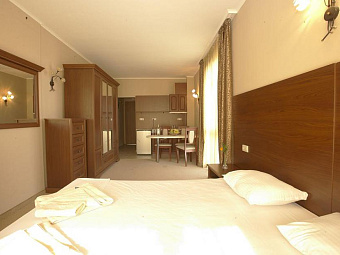   FESTA POMORIE RESORT 4*