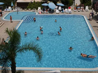 Бассейн в отеле SANTA LUCIA LE SABBIE D'ORO 3*