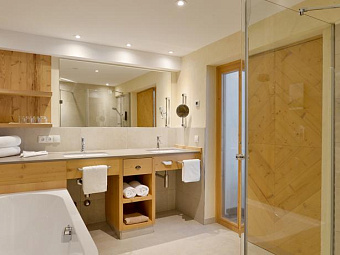 Отель KRAMERWIRT ALPENHOTEL 4*