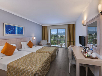 DOUBLETREE BY HILTON ANTALYA KEMER 5*