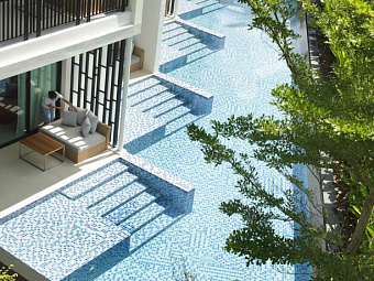 Отель HOLIDAY INN RESORT PHUKET MAI KHAO BEACH 4*