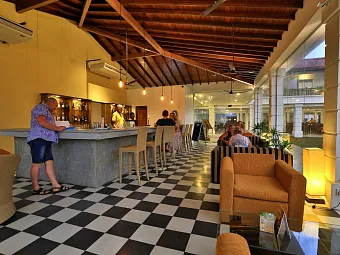 HIBISCUS BEACH HOTEL & VILLAS 4*, Шри-Ланка, Калутара