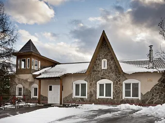 FORESTA FESTIVAL PARK 4*. Вилла "Хеннеси".