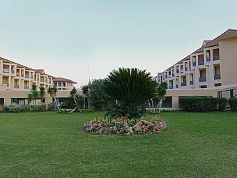 Отель QUEEN'S PARK LE JARDIN 5*