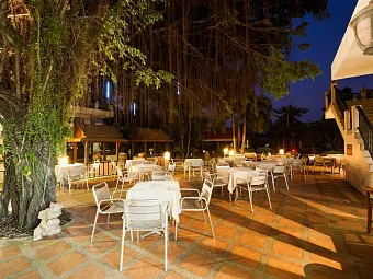 Отель PINNACLE GRAND JOMTIEN PATTAYA 4*