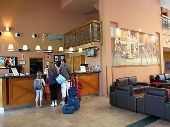 OHTELS VILLA ROMANA 4* (ех VILLA ROMANA)