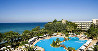 SANI BEACH HOTEL & SPA5*