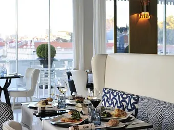 Отель ALTIS AVENIDA 5*