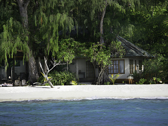  DENIS PRIVATE ISLAND 4*