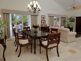 ROYAL HIDEAWAY PLAYACAR 5*