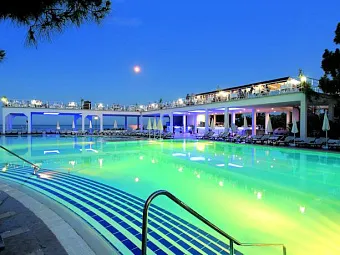 Отель LA MER HOTEL 5*