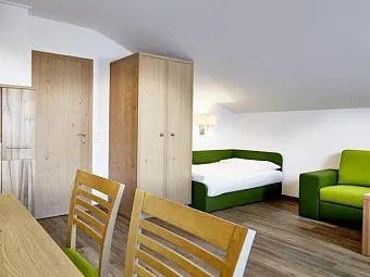 Отель GRUENER BAUM HOTEL 3*