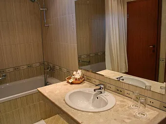 Отель LOTOS HOTEL RIVIERA 4*
