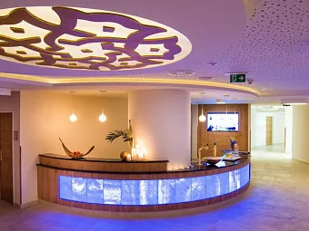 Отель OESTERREICHISCHER HOF HOTEL 4*