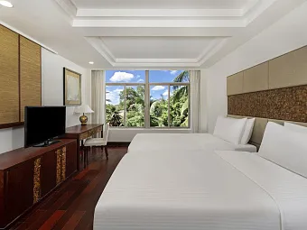 SWISSOTEL & GRANG MERCURE YALONG BAY 5*