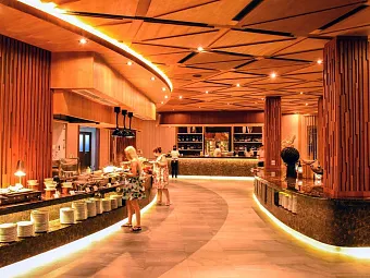  Отель SPLASH BEACH RESORT PHUKET 5*