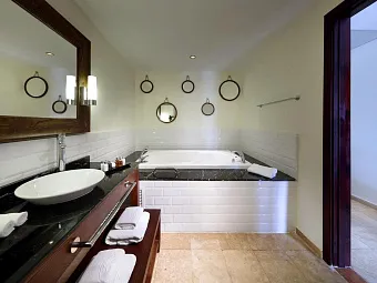 GRAND PALLADIUM LADY HAMILTON RESORT & SPA 5*