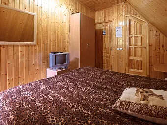 ШАТО ЛЕОПАРД 3*