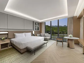 HUALUXE SANYA YALONG BAY RESORT 5*