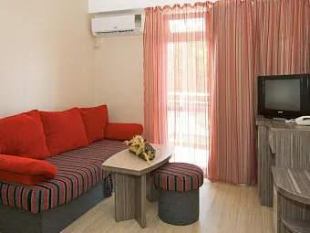 HOTEL KOTVA 4*