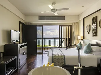 HOWARD JOHNSON RESORT SANYA BAY 5*
