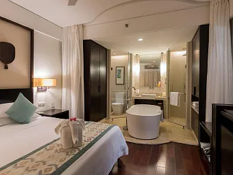 HOWARD JOHNSON RESORT SANYA BAY 5*