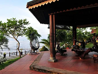Отель CHEZ CAROLE BEACH RESORT 3*
