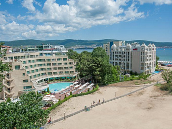 Отель JERAVI 4*
