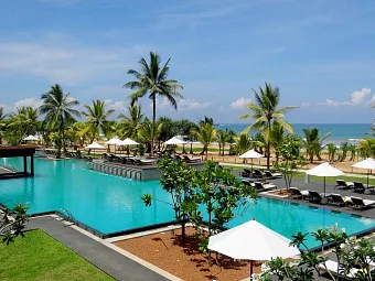 Отель CENTARA CEYSANDS RESORT & SPA 4*